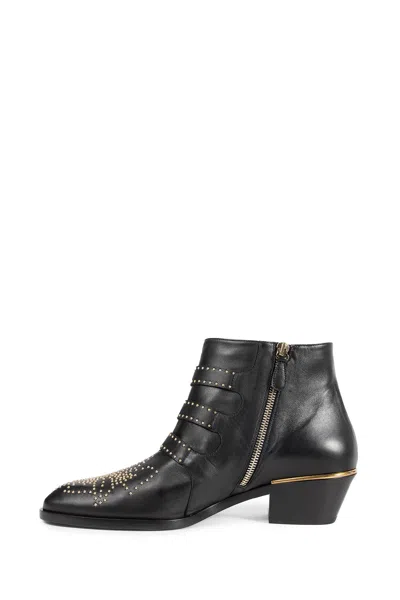 Chloé Women Susan Leather Boots In Black