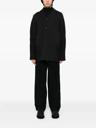 Devoa Button-front Jacket In Black