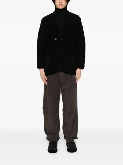 Devoa Cable-knit Cardigan In Black