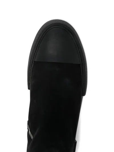 Devoa Cow Nuback Boots In Black