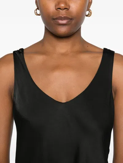 Dixie V-neck Cotton Top In Black