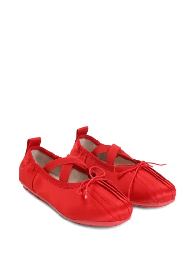 Simone Rocha Satin-finish Ballerina Flats With Pleated Detailing And Bow In Red
