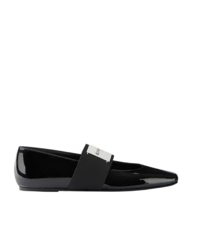 Givenchy Sliced Square Label Patent Leather Ballerina Flats In Black