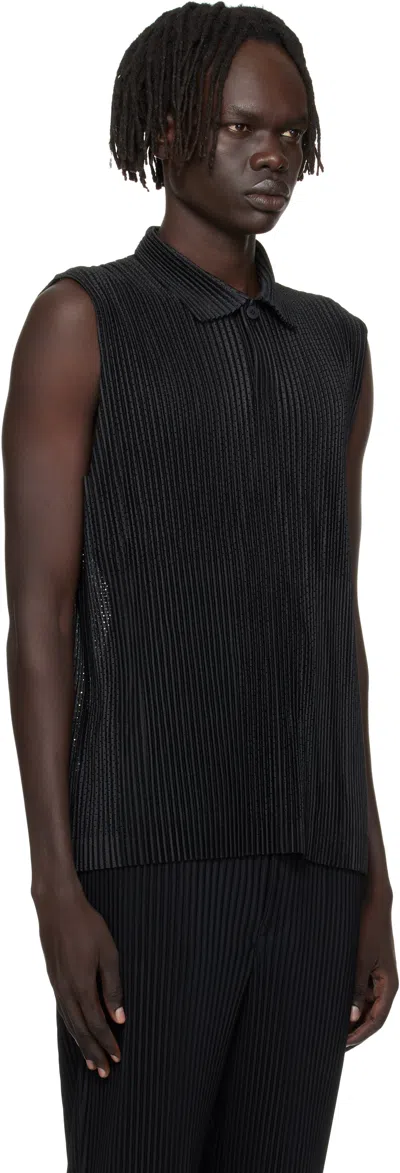 Issey Miyake Pleated Knit Polo Shirt In Black