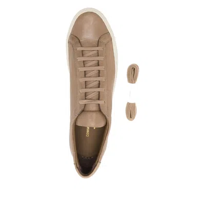 Common Projects Sneakers With Contrast Sole And Round Toe In Brown
