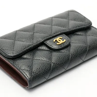 Pre-owned Chanel Black Grained Calfskin Wallet (tri-fold) ()