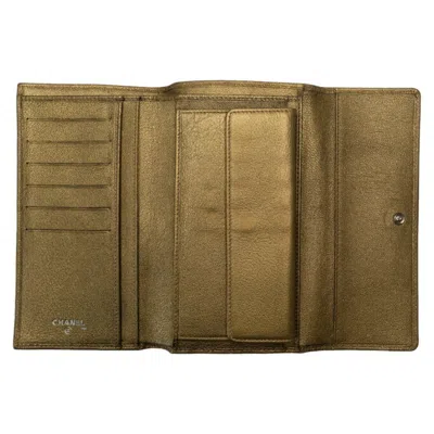 Pre-owned Chanel Khaki Metallic Leather Wallet (tri-fold) ()