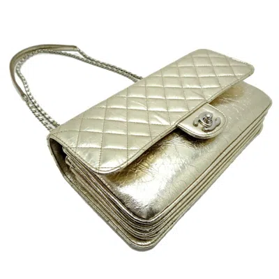 Pre-owned Chanel Metallic Gold Leather Shoulder Bag ()
