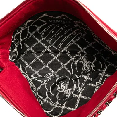 Pre-owned Chanel Red Color Cotton Shoulder Bag ()