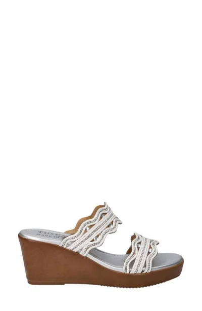 Easy Street Selva Platform Wedge Slide Sandal In White