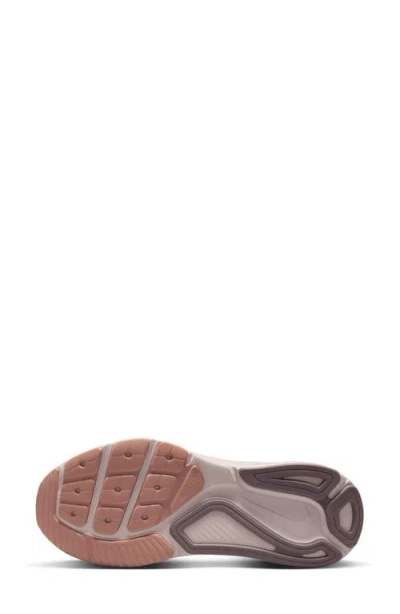 Nike Structure 26 Running Shoe In Pink