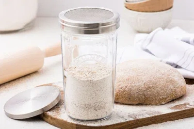 Kilner Sifter Jar Set, 0.5l Glass Baking Shaker With Mesh Lid And Cap In Transparent