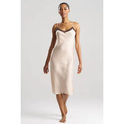Natori Ashley Icon Gown With Lace In Neutral