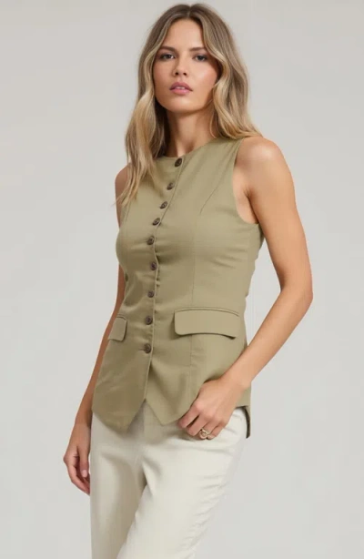 Modenaire Tailored Button Front Vest With Flap Pockets And Notched Hem In Green