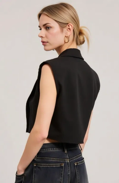 Modenaire Sleeveless Cropped Blazer Vest With Raw Edge Hem And Notched Collar In Black