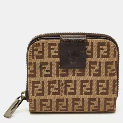 Pre-owned Fendi Beige/brown Zucchino Canvas And Leather Compact Wallet In Sand