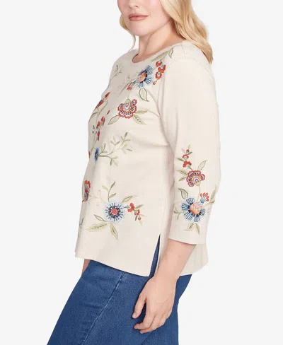 Alfred Dunner Petite Allover Floral Embroidered Crewneck Top In Neutral