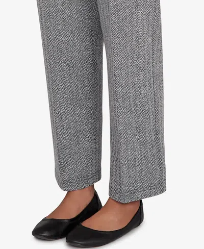 Alfred Dunner Petite Jet Setter Herringbone Knit Medium Length Pants In Gray