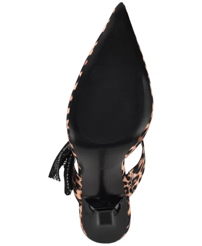 Nine West Bowey Pointed Toe Mule In Animal Print