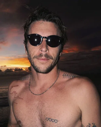 Epokhe Coil Sunglasses In Black