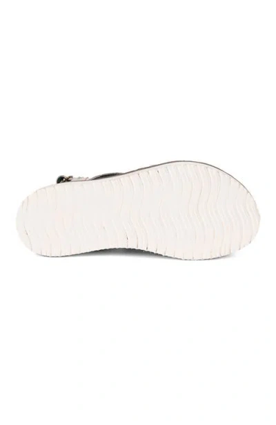 Roan Centrist Sandal In Pink