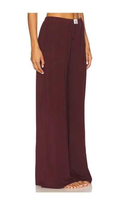 Kat The Label Hugo Pant In Burgundy