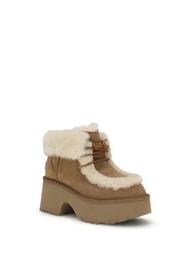 Ugg Platform Boots In Suede With Shearling Beige In Nude