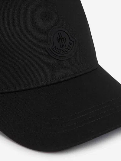 Moncler Casquette En Gabardine De Coton In Black