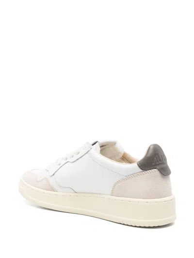 Autry In White