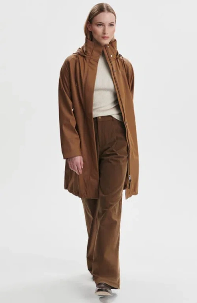 Varley Amel Rainproof Jacket In Brown