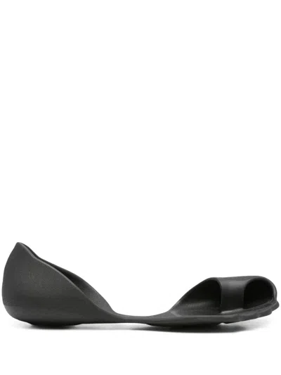 Balenciaga Anatomical Zero Rubber Slippers In Black