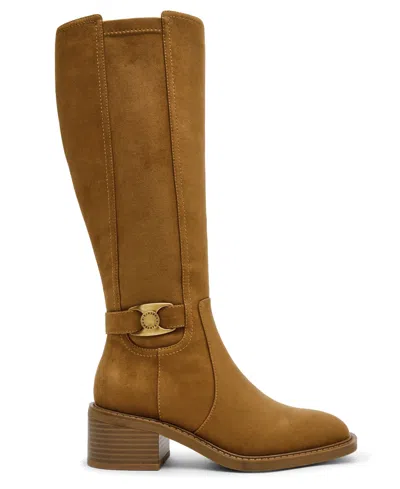 Anne Klein Anessa Boot In Brown