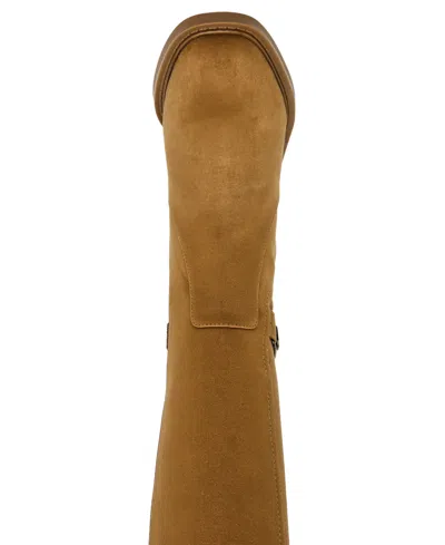 Anne Klein Anessa Boot In Brown