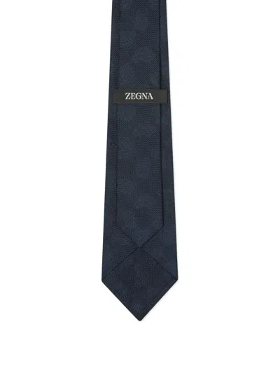 Zegna Textured-pattern Silk Tie In Blue