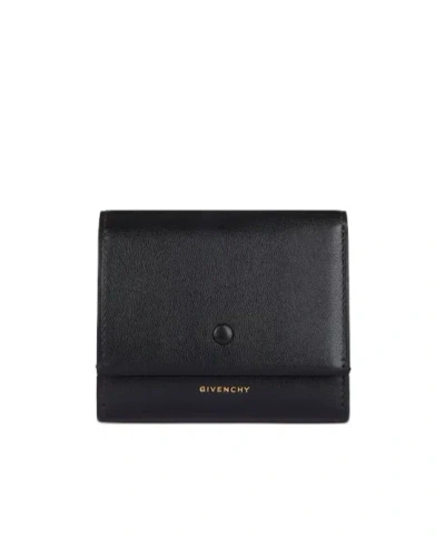 Givenchy Day Trifold Snap Wallet In Shiny Leather In Black