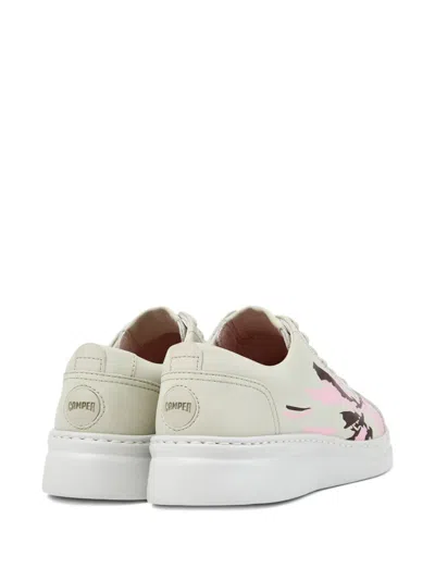 Camper Twins In White