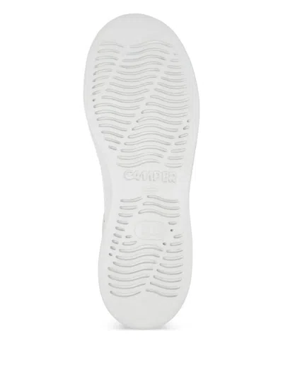 Camper Twins In White