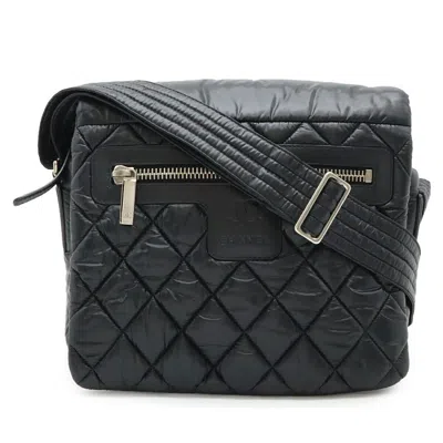 Pre-owned Chanel Nylon Leather Shoulder Bag () In Black