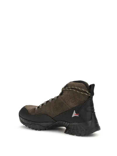 Roa Andreas In Brown