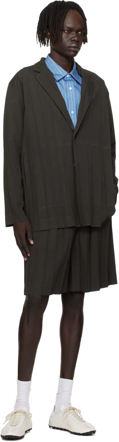 Issey Miyake Brown Edge Ensemble Shorts In Black