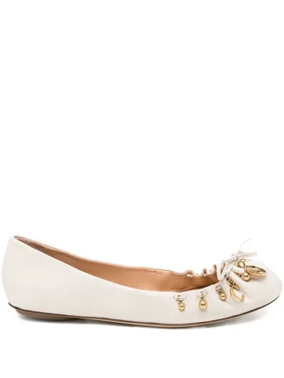 Chloé Chloe Charms Leather Ballerina Flat In Neutral