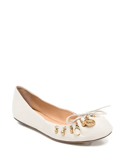 Chloé Chloe Charms Leather Ballerina Flat In Neutral