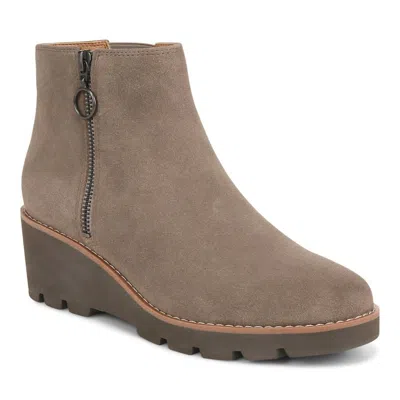 Vionic Women's Hazal Ankle Bootie In Stone In White