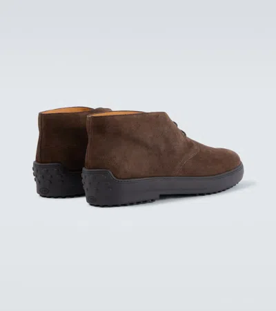 Tod's Suede Gommino Desert Boots In Brown
