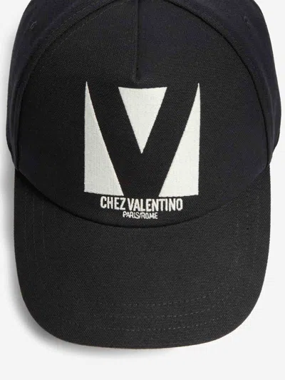 Valentino Garavani Luxury Hat In Black