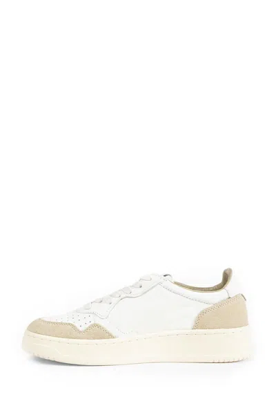 Autry Sneakers In Neutral