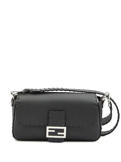 Fendi Black Leather Shoulder Bag In Black