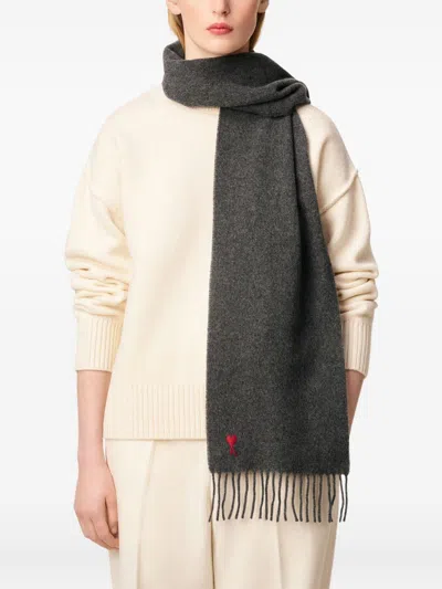 Ami Alexandre Mattiussi Ami Paris Men Ami De Coeur Wool Scarf In Gray