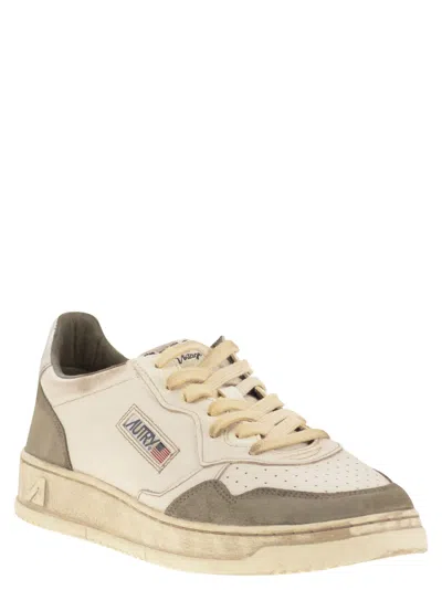 Autry Super Vintage Leather Sneakers In White