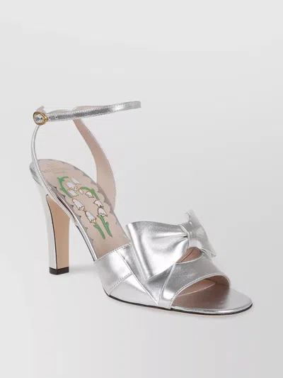 Valentino Garavani Bowow Sandal In Laminated Nappa 95mm Woman Silver 40 In Neutral